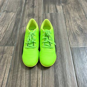 Puma Kids evoPower Vigor 4 TT Jr neon kids size 6C